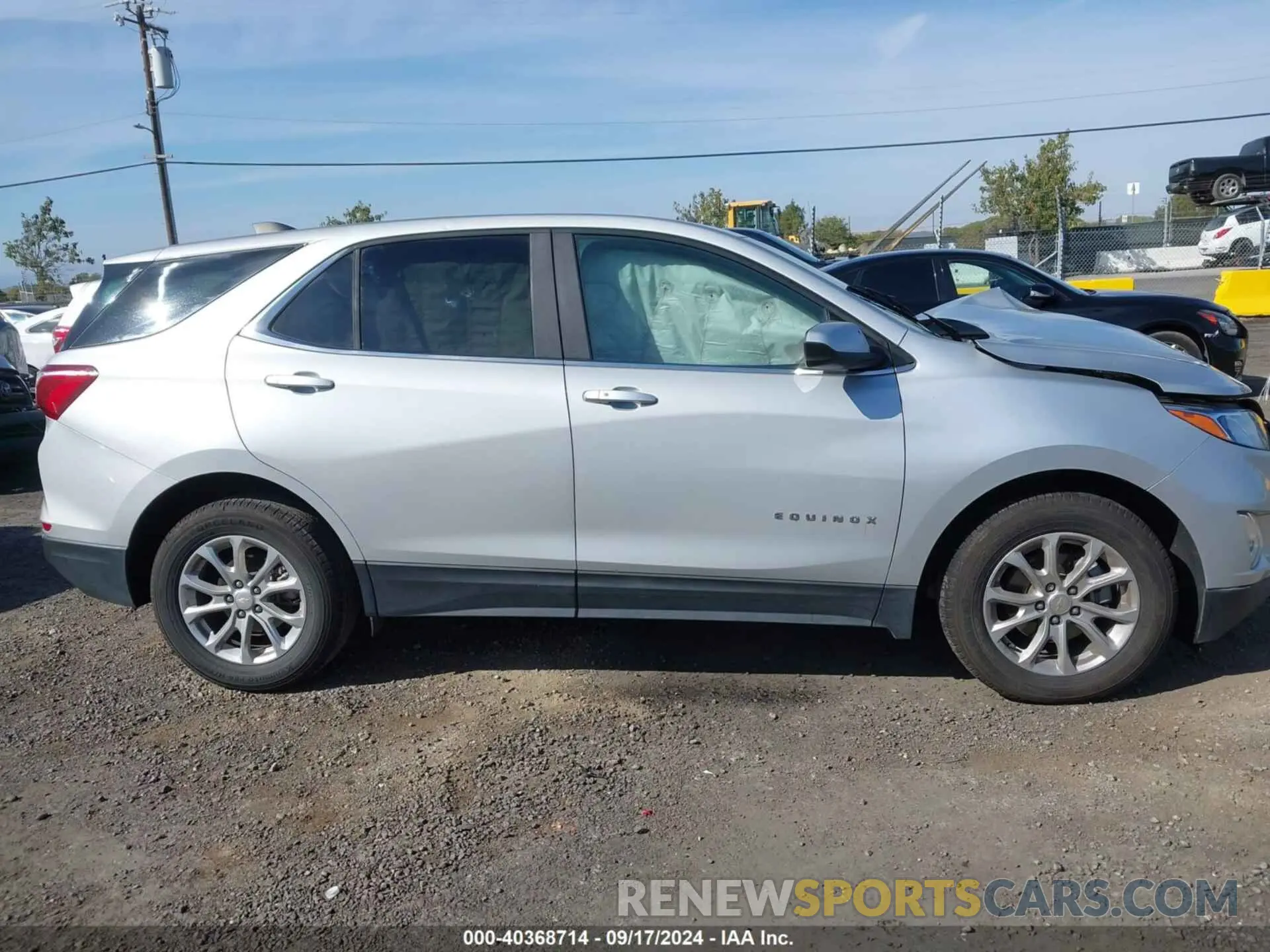 13 fotografías del automóvil dañado 2GNAXKEVXM6117587 CHEVROLET EQUINOX 2021