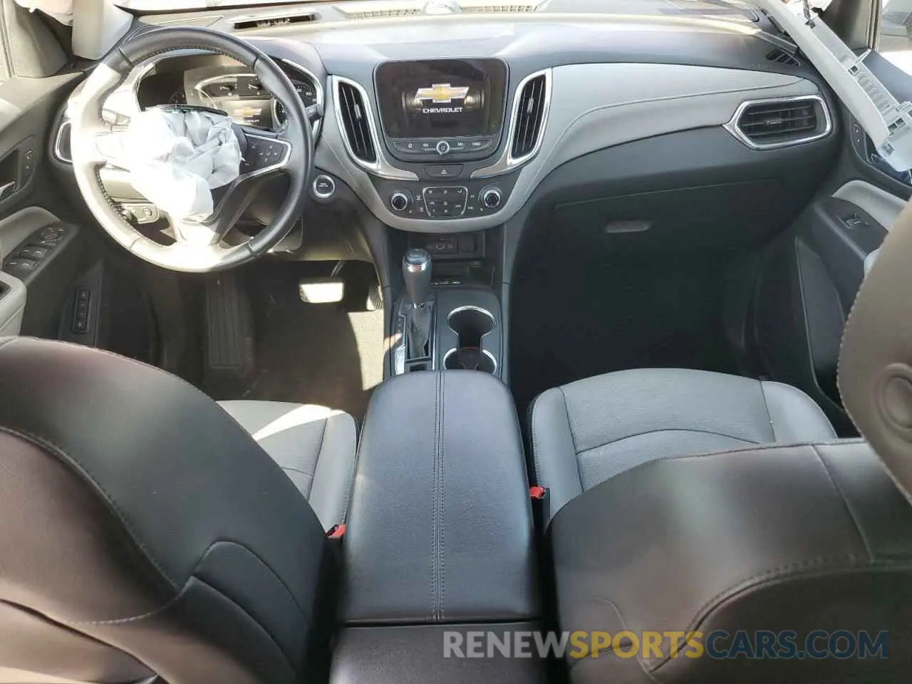 8 fotografías del automóvil dañado 2GNAXNEV0M6139888 CHEVROLET EQUINOX 2021