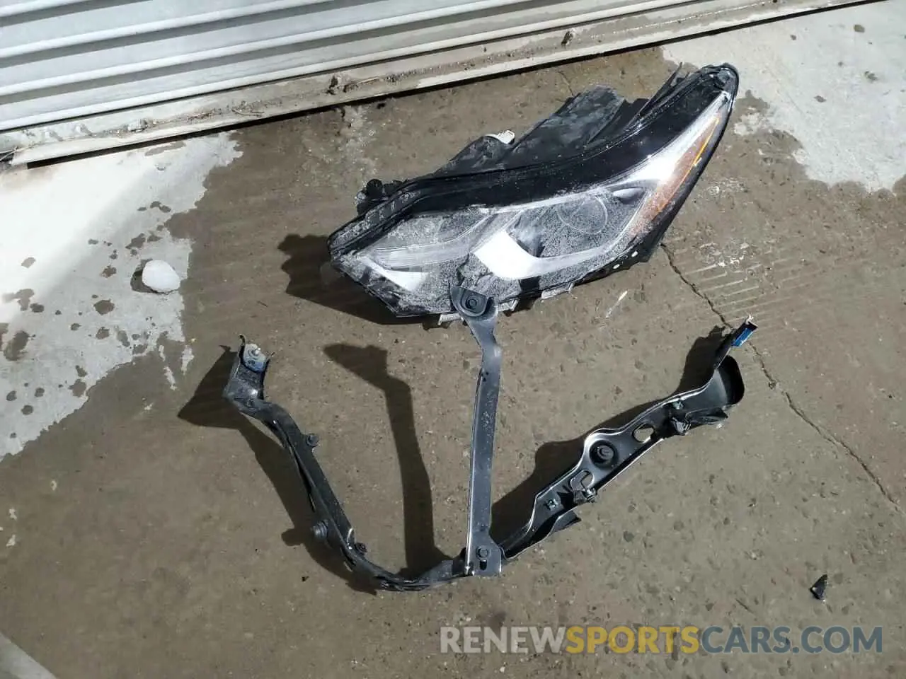 13 fotografías del automóvil dañado 2GNAXNEV3M6138086 CHEVROLET EQUINOX 2021