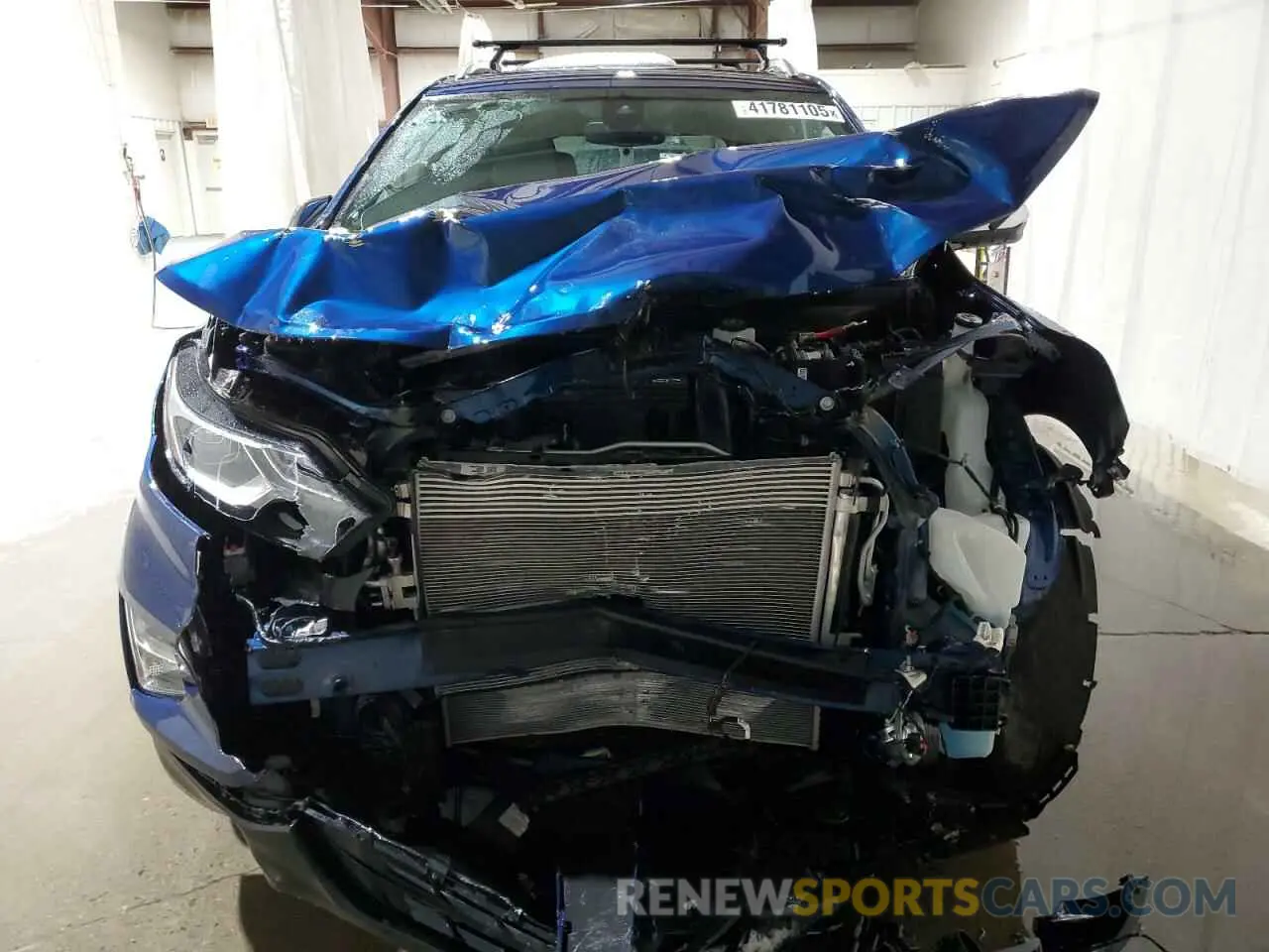 5 fotografías del automóvil dañado 2GNAXNEV3M6138086 CHEVROLET EQUINOX 2021