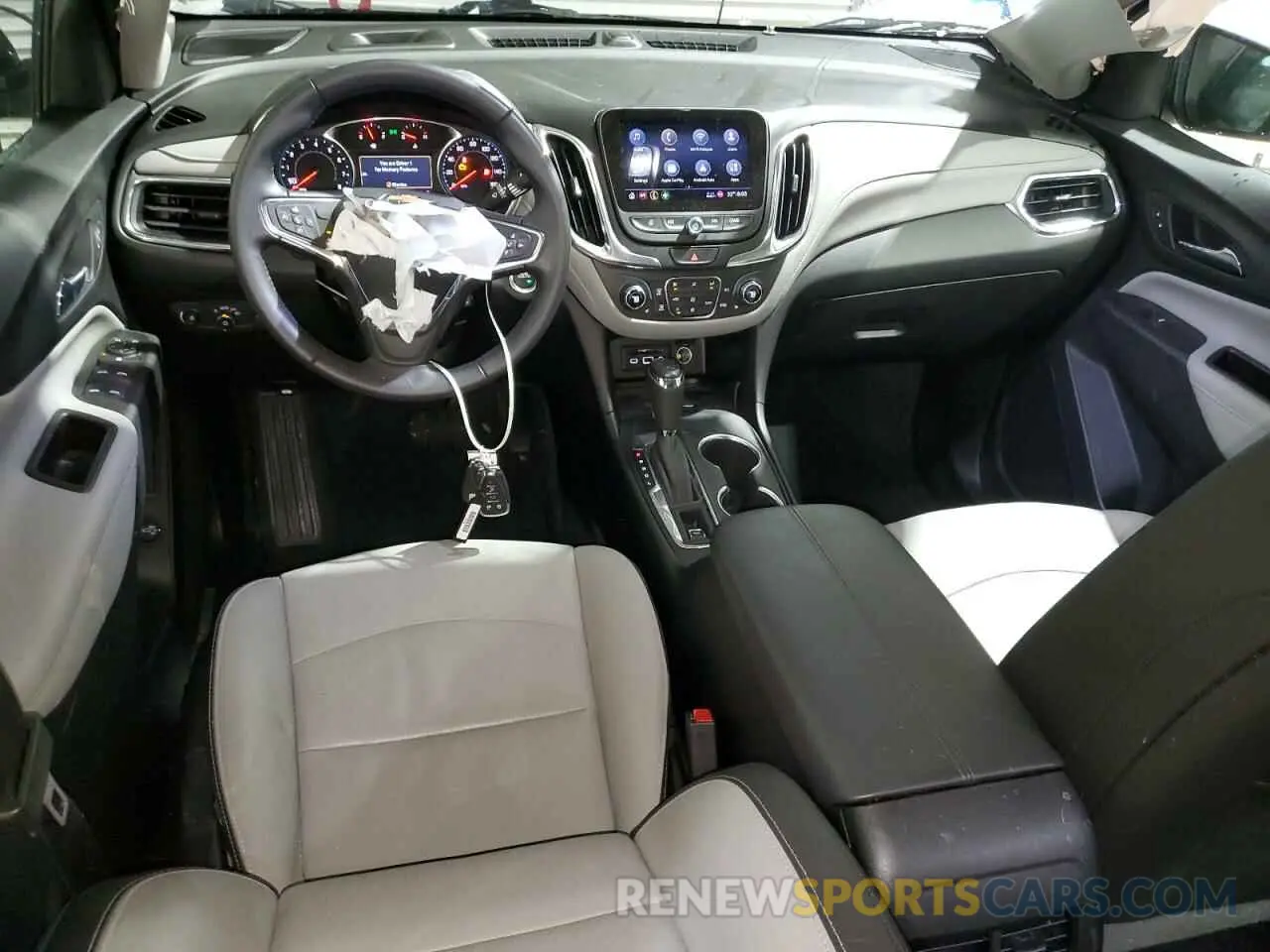 8 fotografías del automóvil dañado 2GNAXNEV3M6138086 CHEVROLET EQUINOX 2021