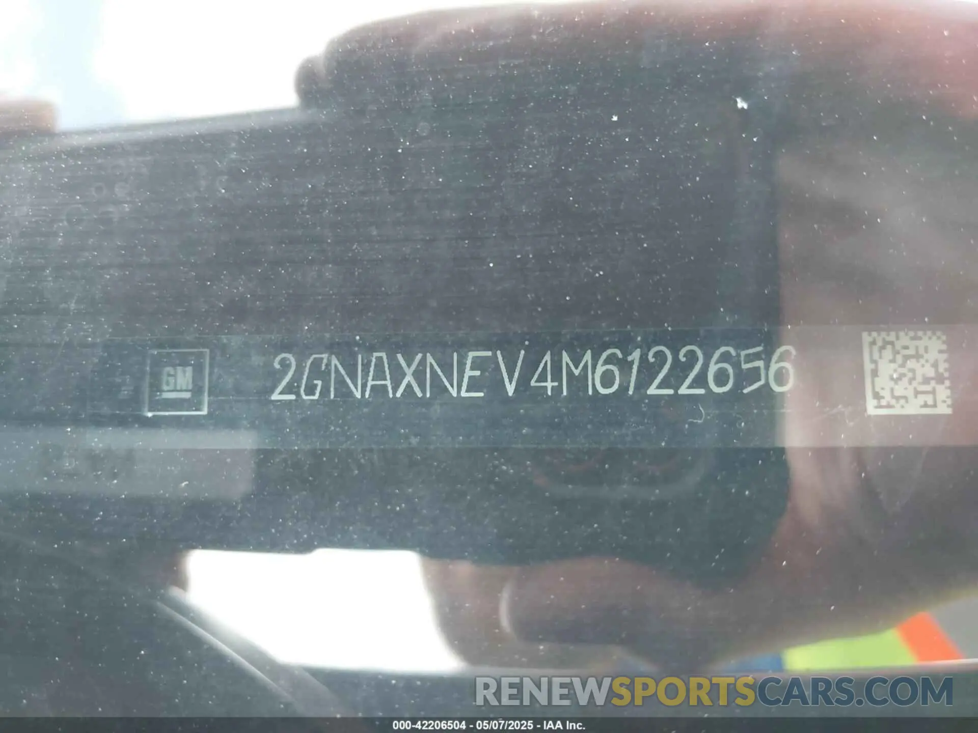 9 fotografías del automóvil dañado 2GNAXNEV4M6122656 CHEVROLET EQUINOX 2021