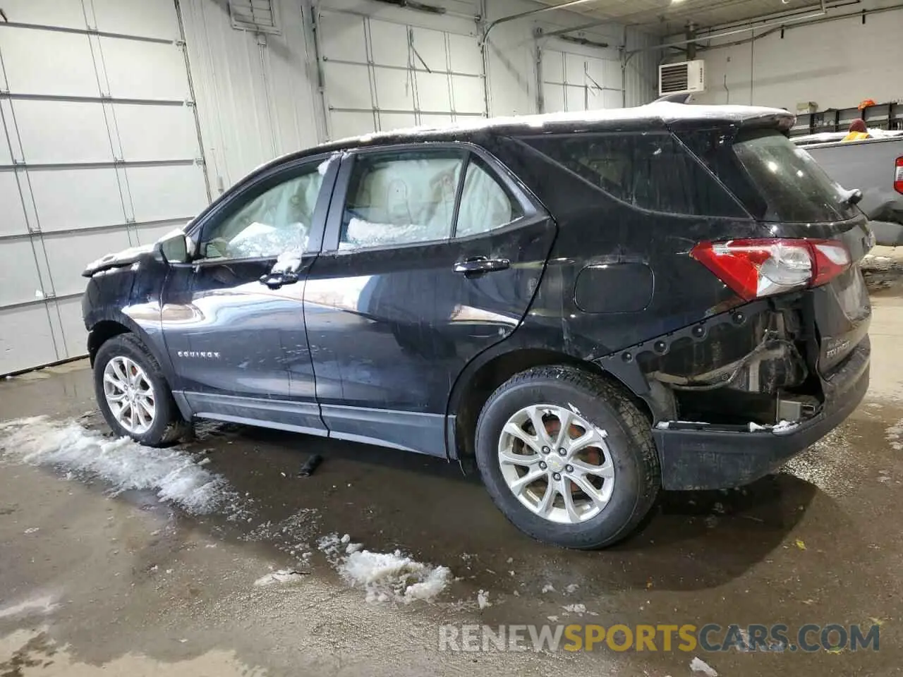 2 fotografías del automóvil dañado 2GNAXSEV2M6111377 CHEVROLET EQUINOX 2021