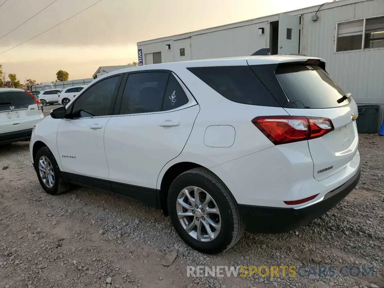 2 fotografías del automóvil dañado 2GNAXTEV0M6140365 CHEVROLET EQUINOX 2021