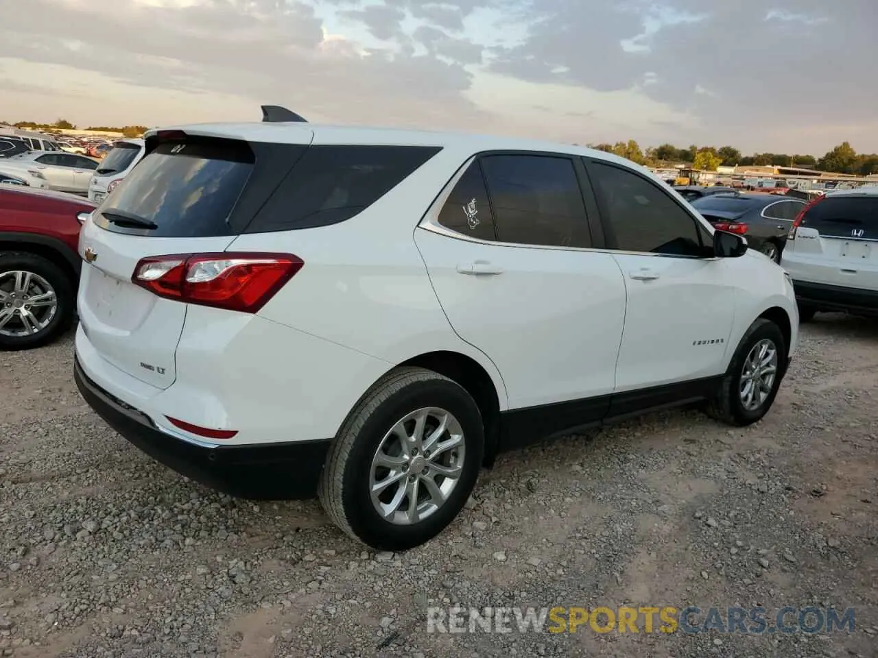 3 fotografías del automóvil dañado 2GNAXTEV0M6140365 CHEVROLET EQUINOX 2021