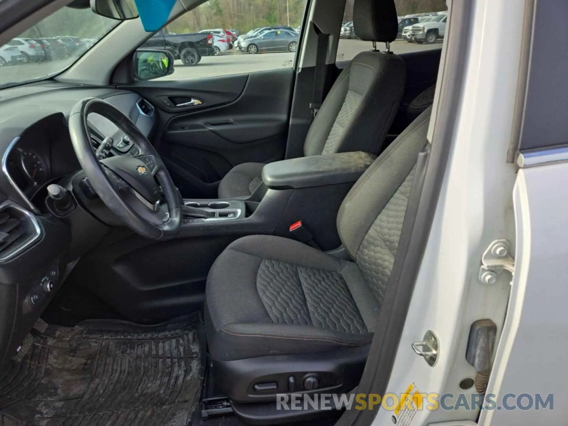 6 fotografías del automóvil dañado 2GNAXTEV1M6160138 CHEVROLET EQUINOX 2021