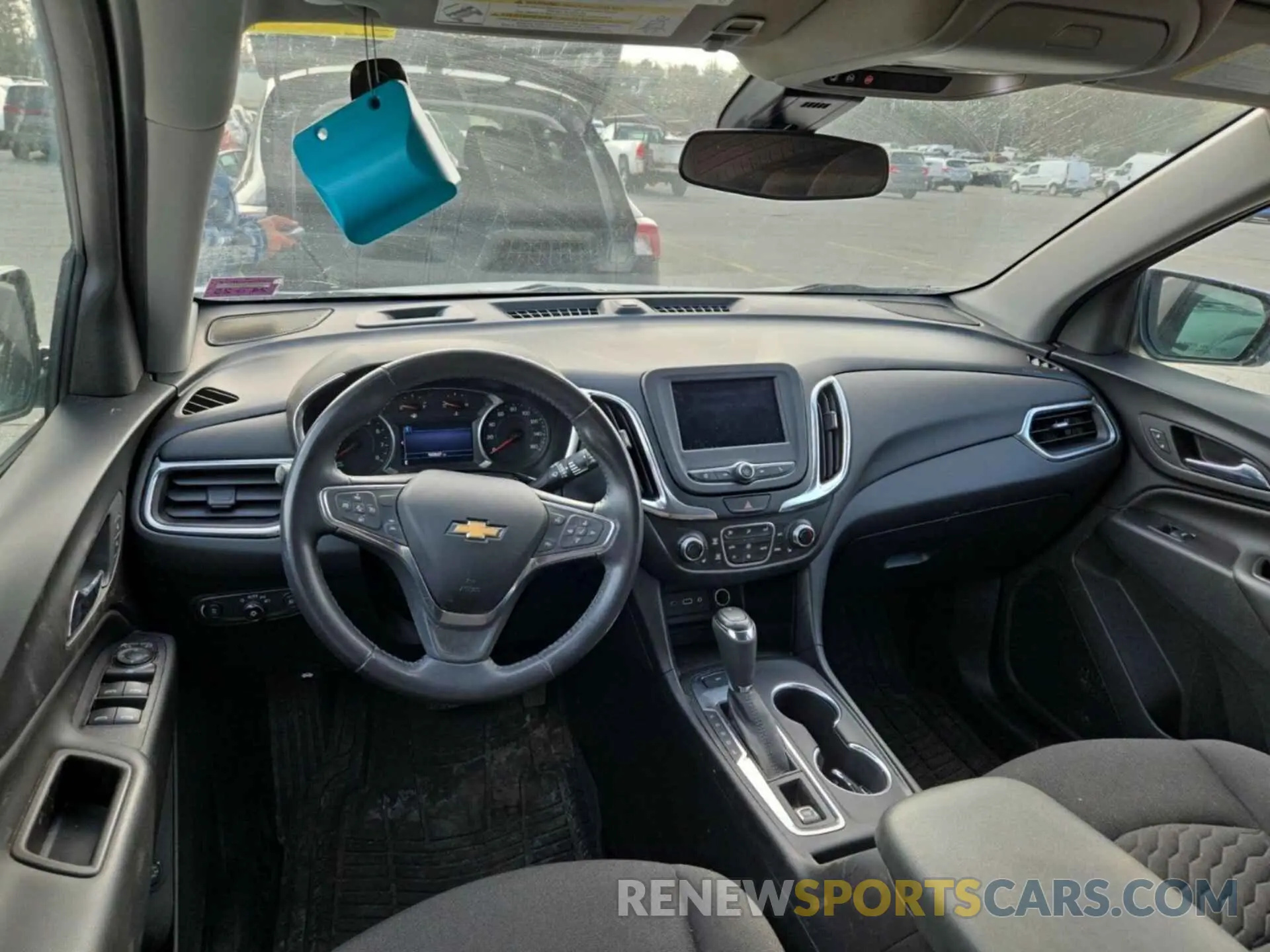 9 fotografías del automóvil dañado 2GNAXTEV1M6160138 CHEVROLET EQUINOX 2021