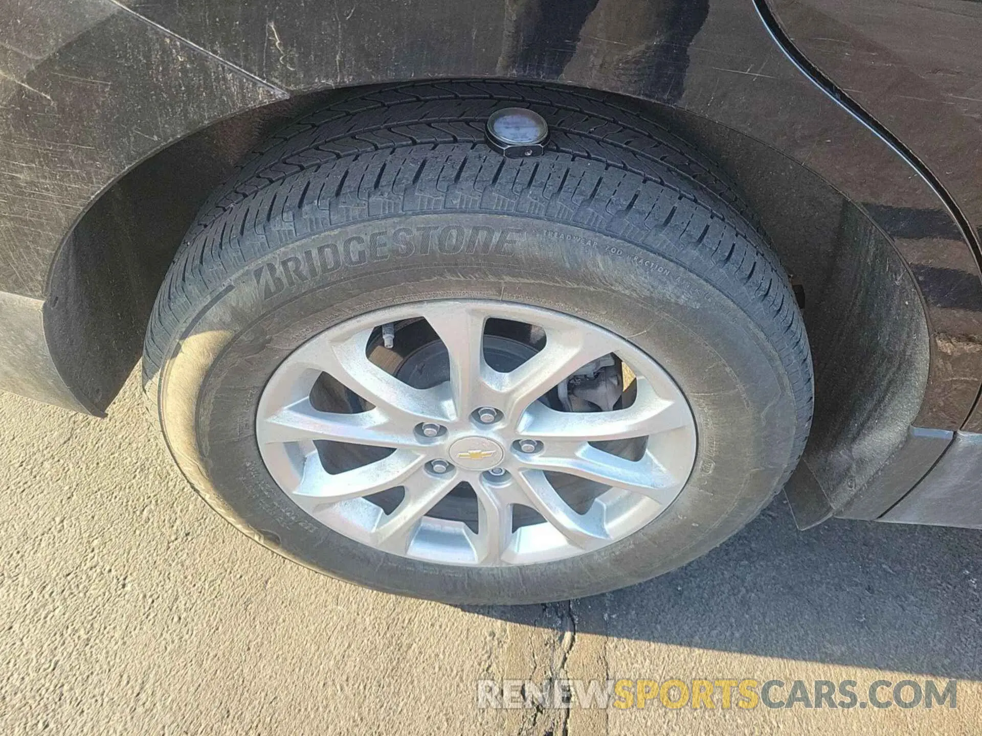 2 fotografías del automóvil dañado 2GNAXTEV3M6107330 CHEVROLET EQUINOX 2021
