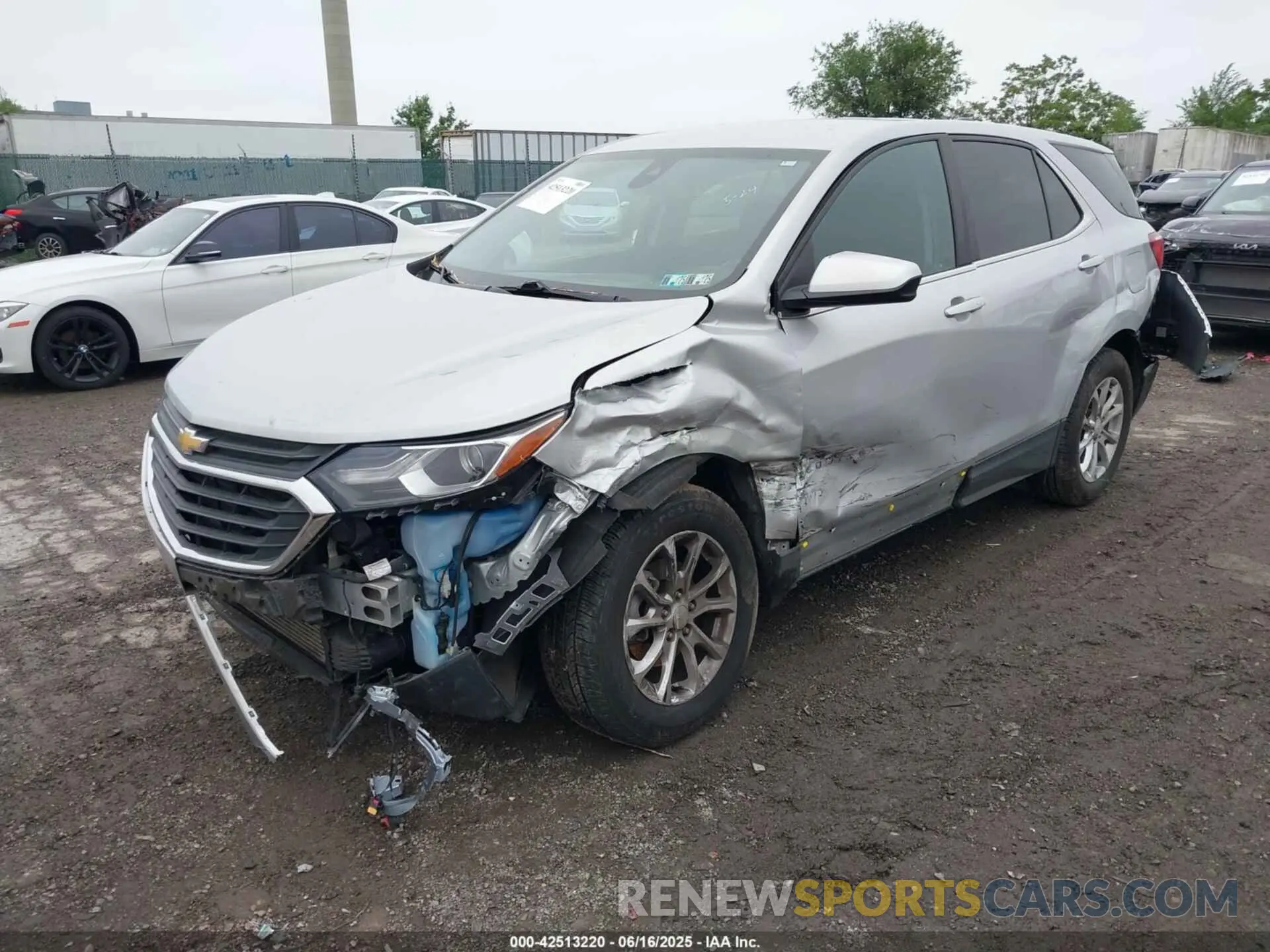 2 fotografías del automóvil dañado 2GNAXTEV3M6162649 CHEVROLET EQUINOX 2021