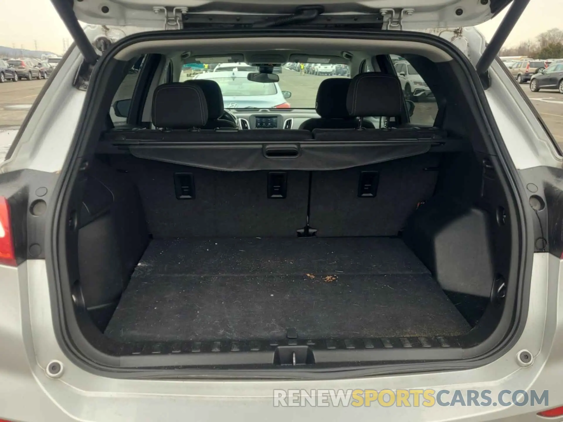 13 fotografías del automóvil dañado 2GNAXTEV6M6104325 CHEVROLET EQUINOX 2021