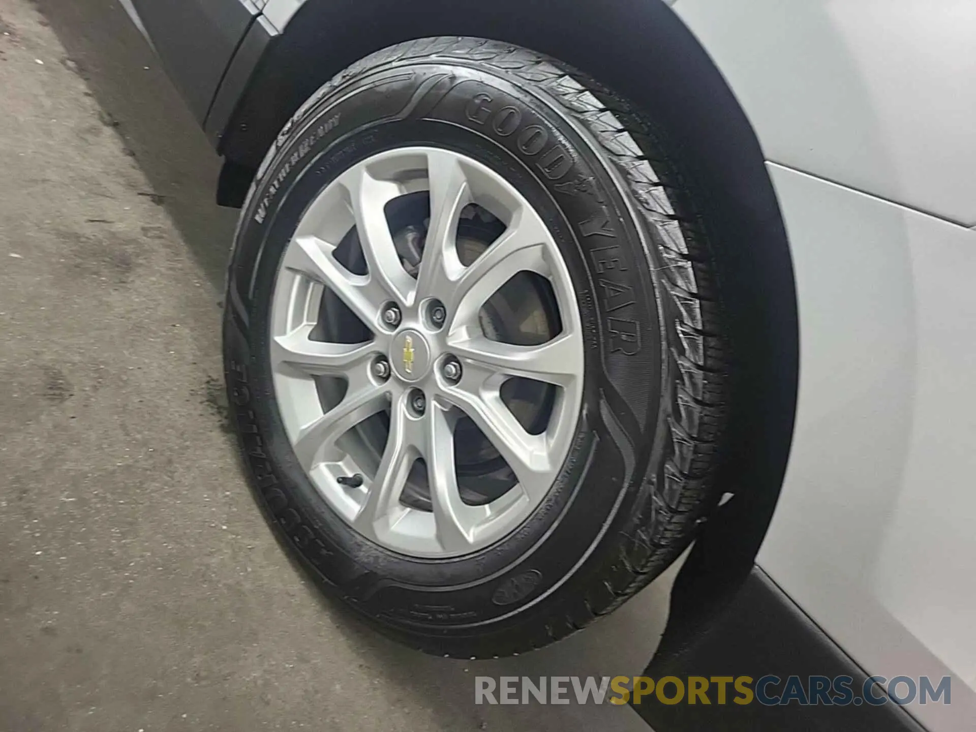 27 fotografías del automóvil dañado 2GNAXTEV7M6105211 CHEVROLET EQUINOX 2021