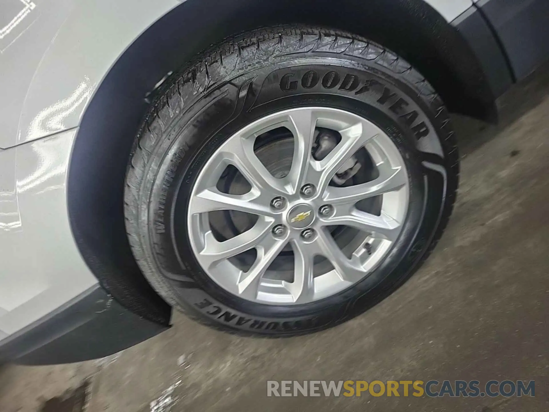 28 fotografías del automóvil dañado 2GNAXTEV7M6105211 CHEVROLET EQUINOX 2021