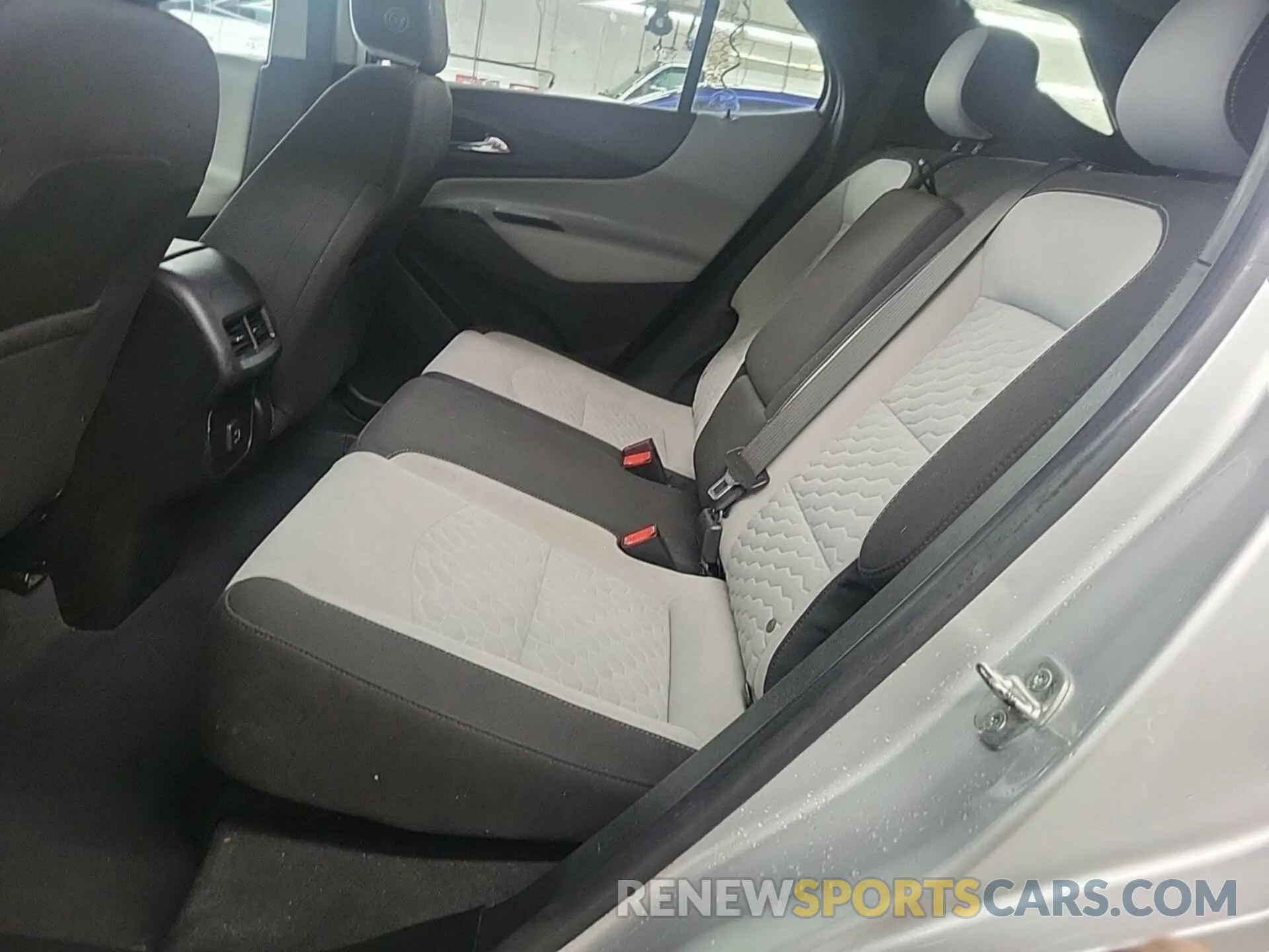 4 fotografías del automóvil dañado 2GNAXTEV7M6105211 CHEVROLET EQUINOX 2021