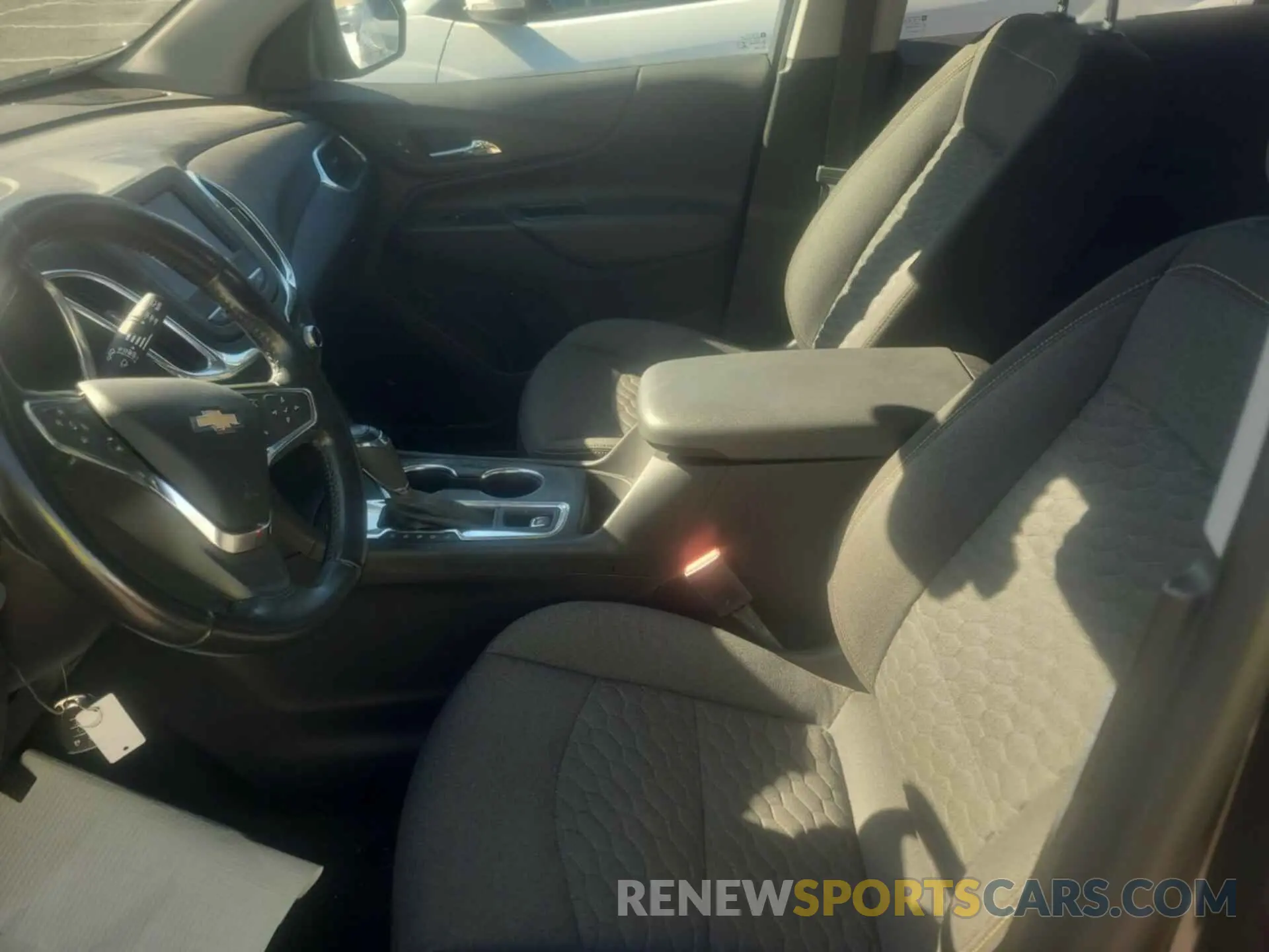 29 fotografías del automóvil dañado 2GNAXTEV7M6114488 CHEVROLET EQUINOX 2021