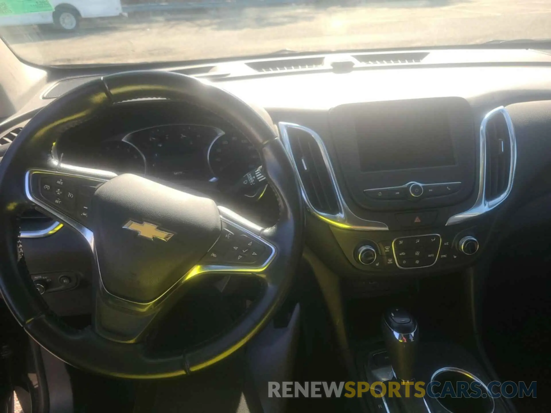 3 fotografías del automóvil dañado 2GNAXTEV7M6114488 CHEVROLET EQUINOX 2021