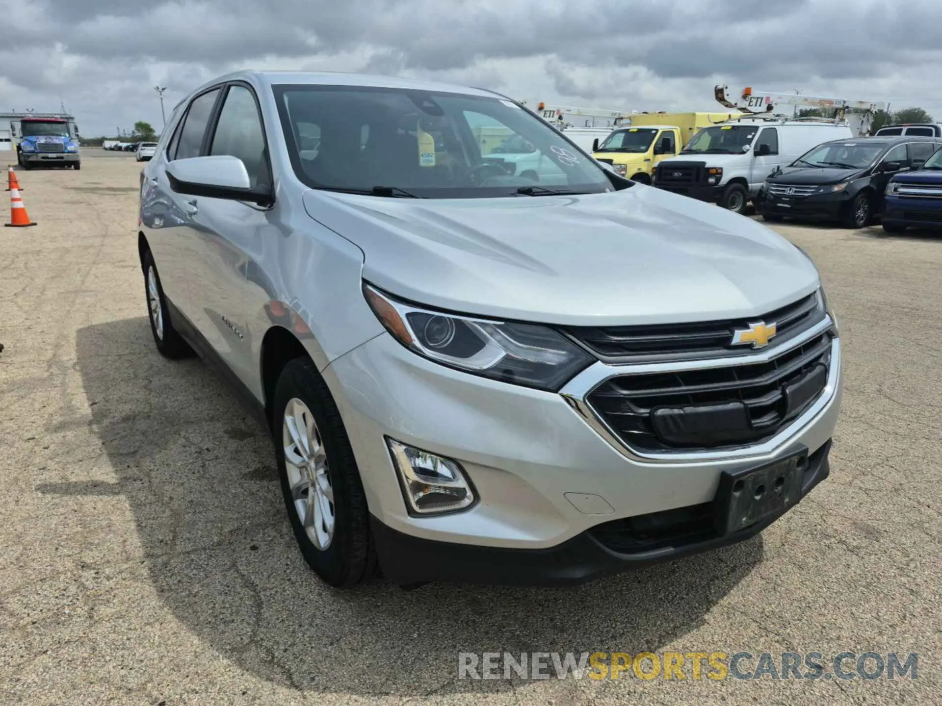 24 fotografías del automóvil dañado 2GNAXTEV8M6158242 CHEVROLET EQUINOX 2021