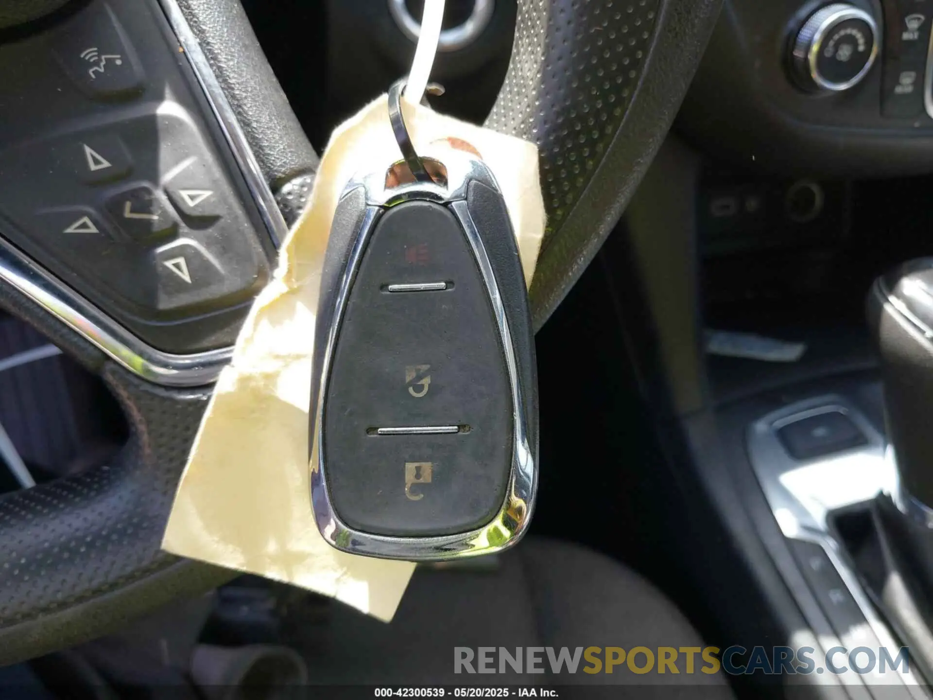 11 fotografías del automóvil dañado 2GNAXUEV0M6106898 CHEVROLET EQUINOX 2021