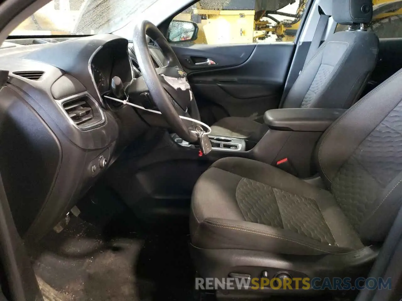7 fotografías del automóvil dañado 2GNAXUEV2M6122360 CHEVROLET EQUINOX 2021