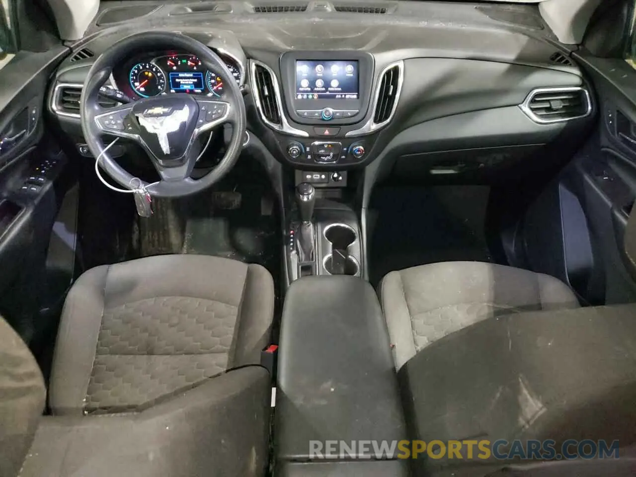 8 fotografías del automóvil dañado 2GNAXUEV2M6122360 CHEVROLET EQUINOX 2021