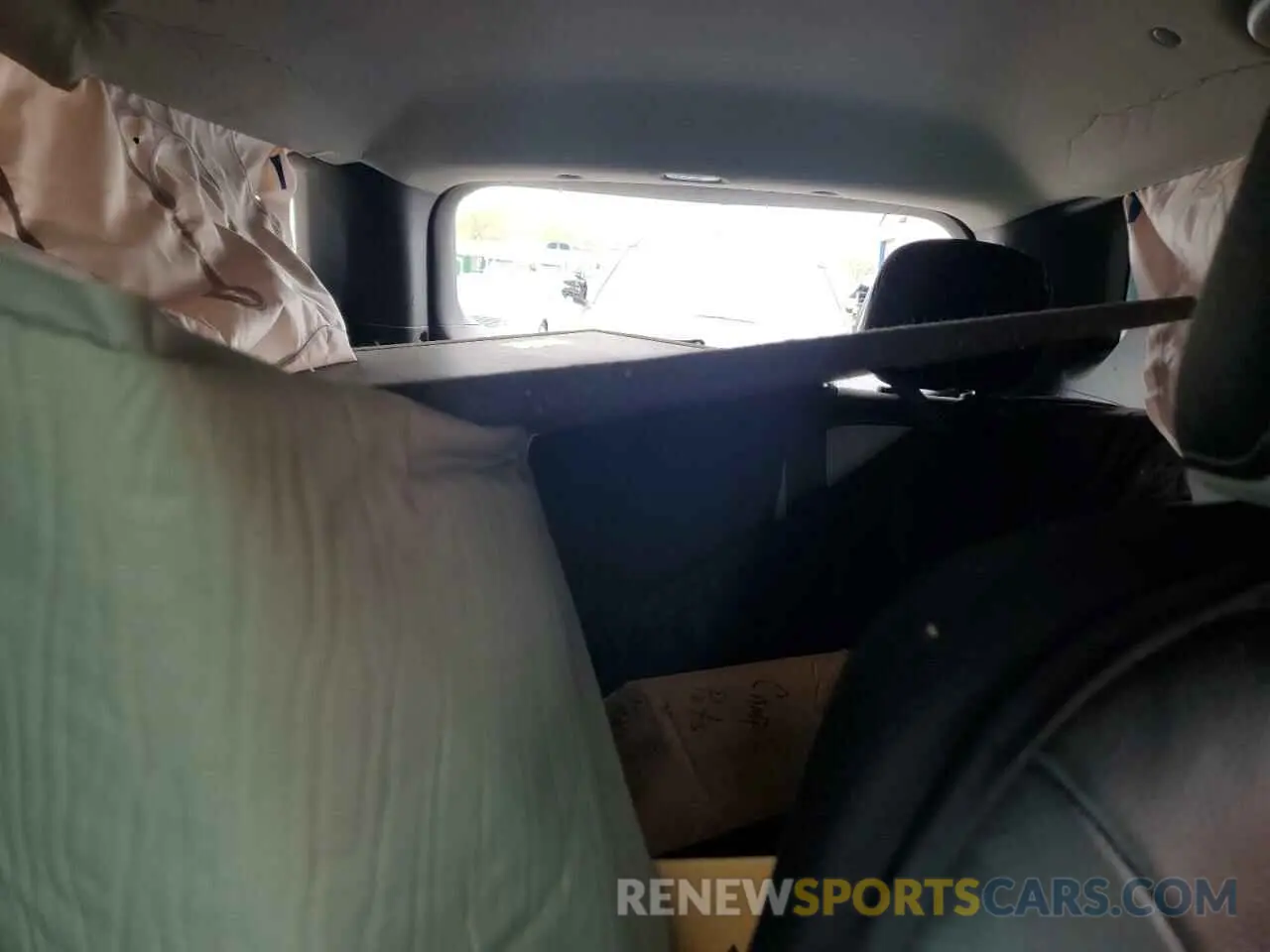 10 fotografías del automóvil dañado 2GNAXUEV2M6143032 CHEVROLET EQUINOX 2021