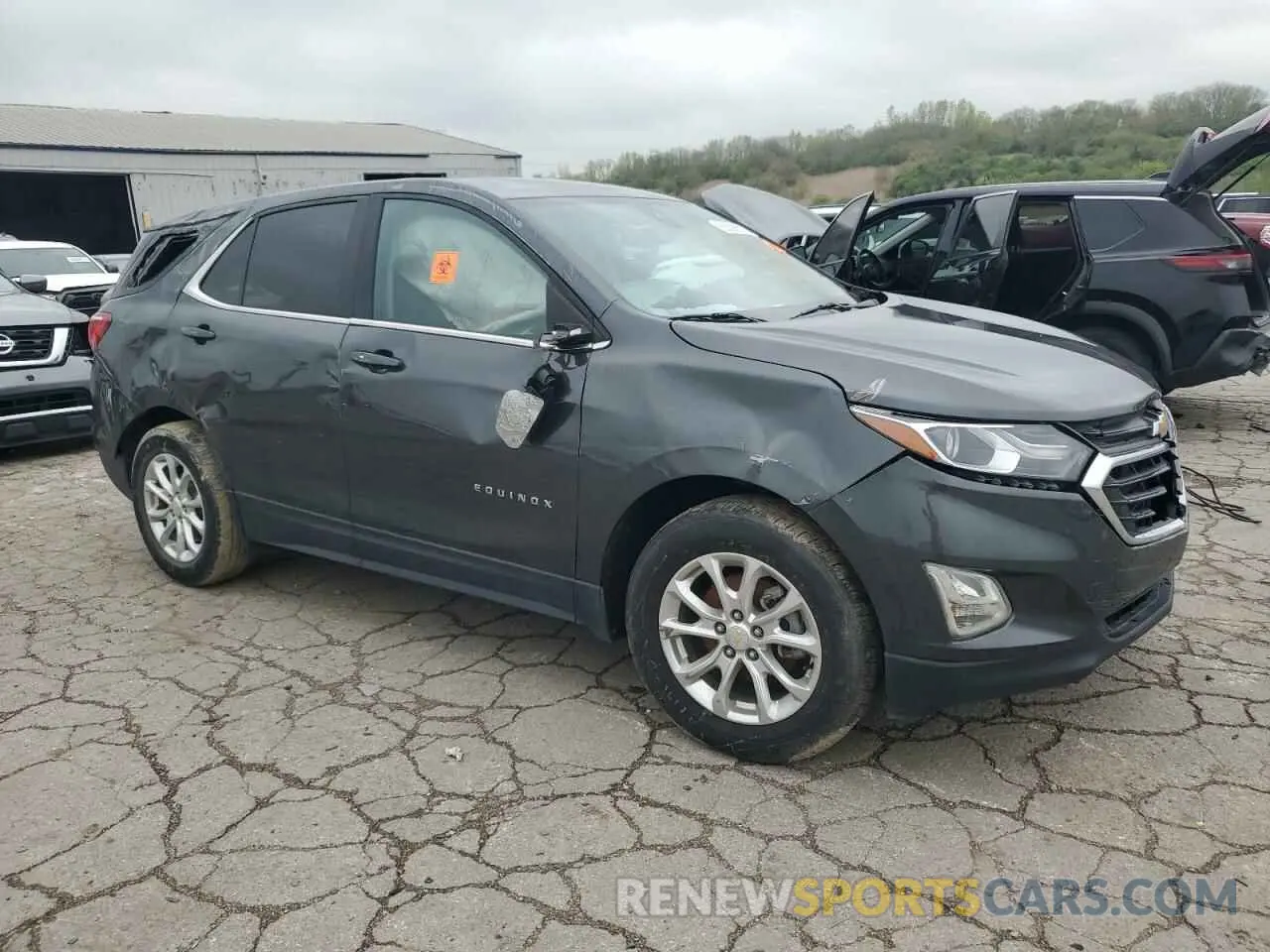 4 fotografías del automóvil dañado 2GNAXUEV2M6143032 CHEVROLET EQUINOX 2021