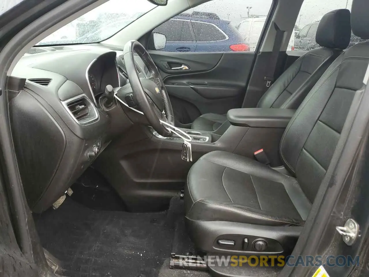 7 fotografías del automóvil dañado 2GNAXUEV4M6134946 CHEVROLET EQUINOX 2021