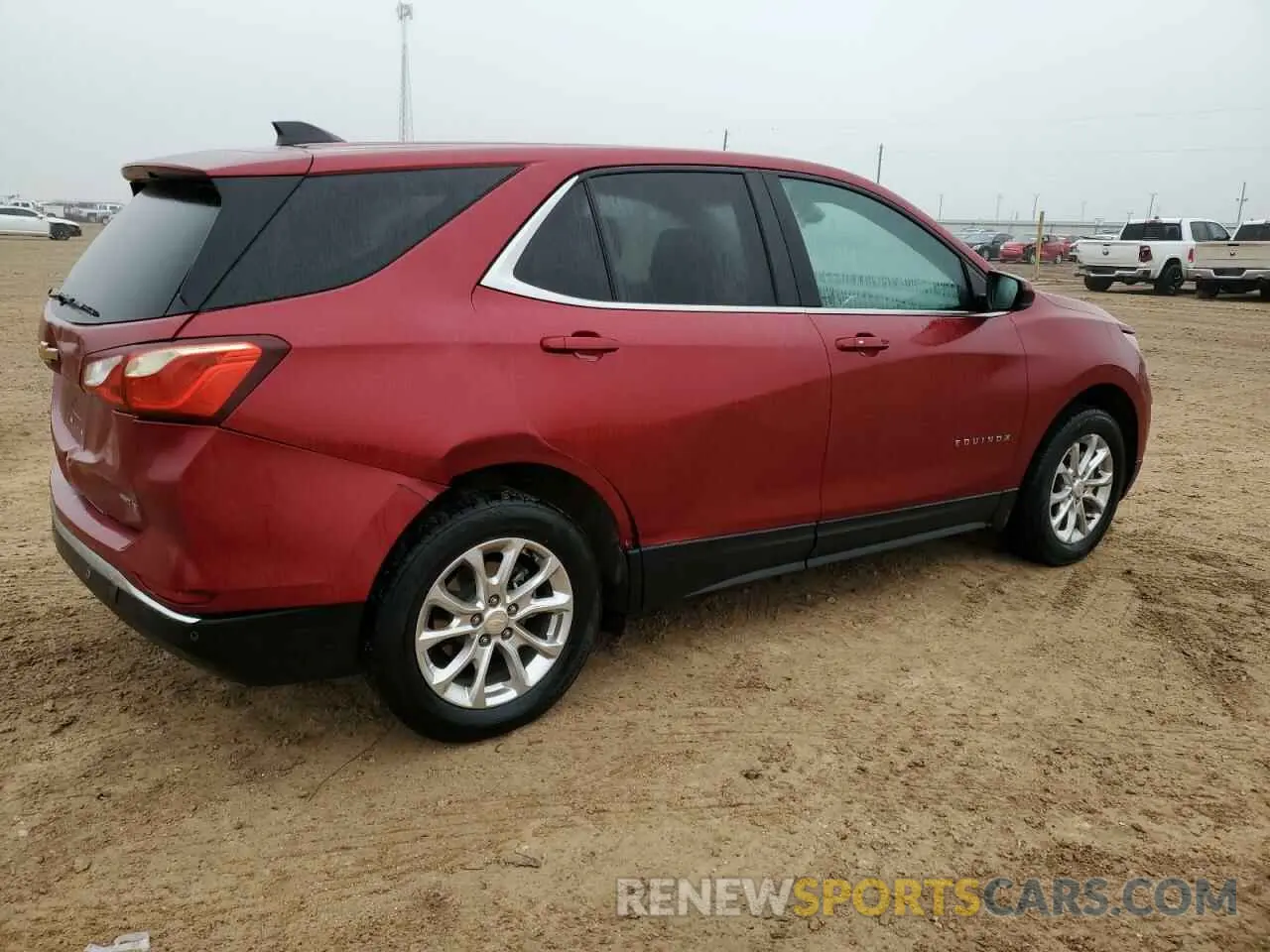 3 fotografías del automóvil dañado 2GNAXUEV4M6146630 CHEVROLET EQUINOX 2021