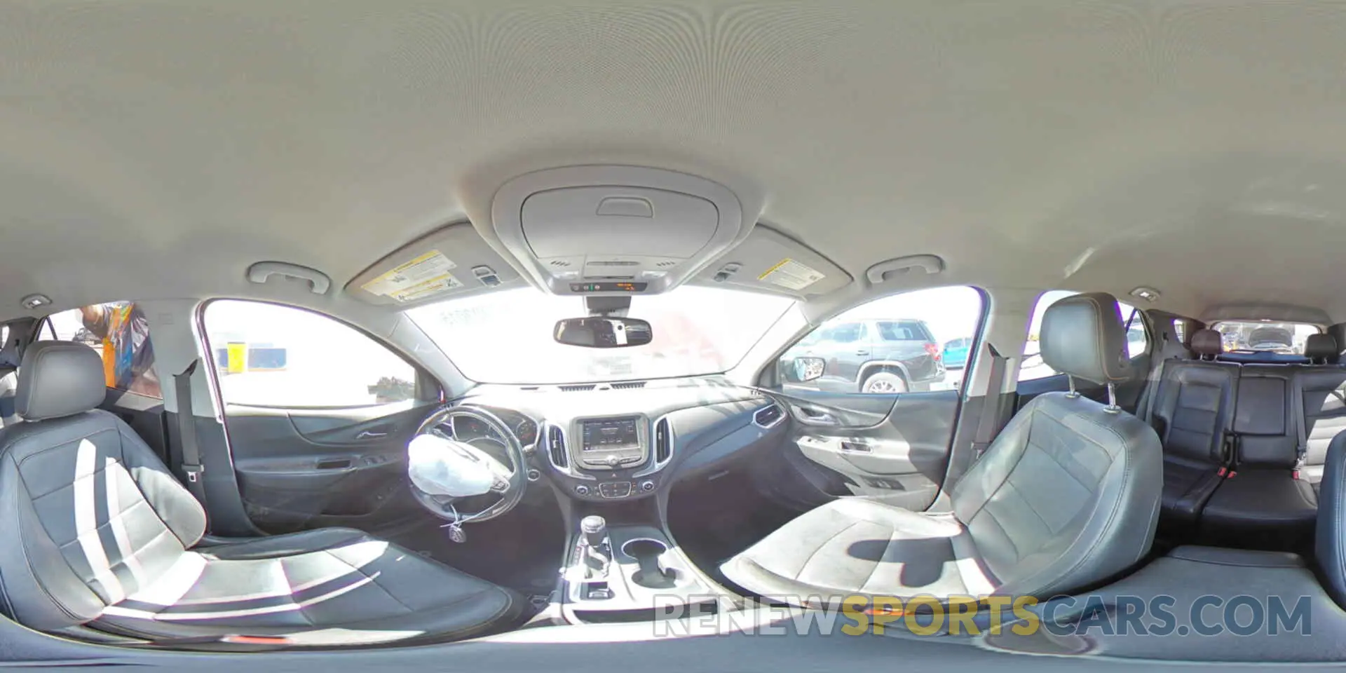 15 fotografías del automóvil dañado 2GNAXUEV4M6148040 CHEVROLET EQUINOX 2021