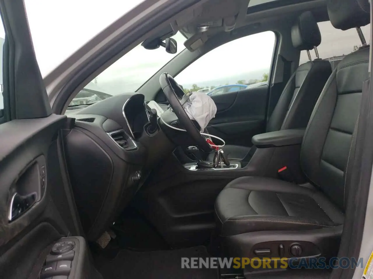 7 fotografías del automóvil dañado 2GNAXUEV7M6114478 CHEVROLET EQUINOX 2021