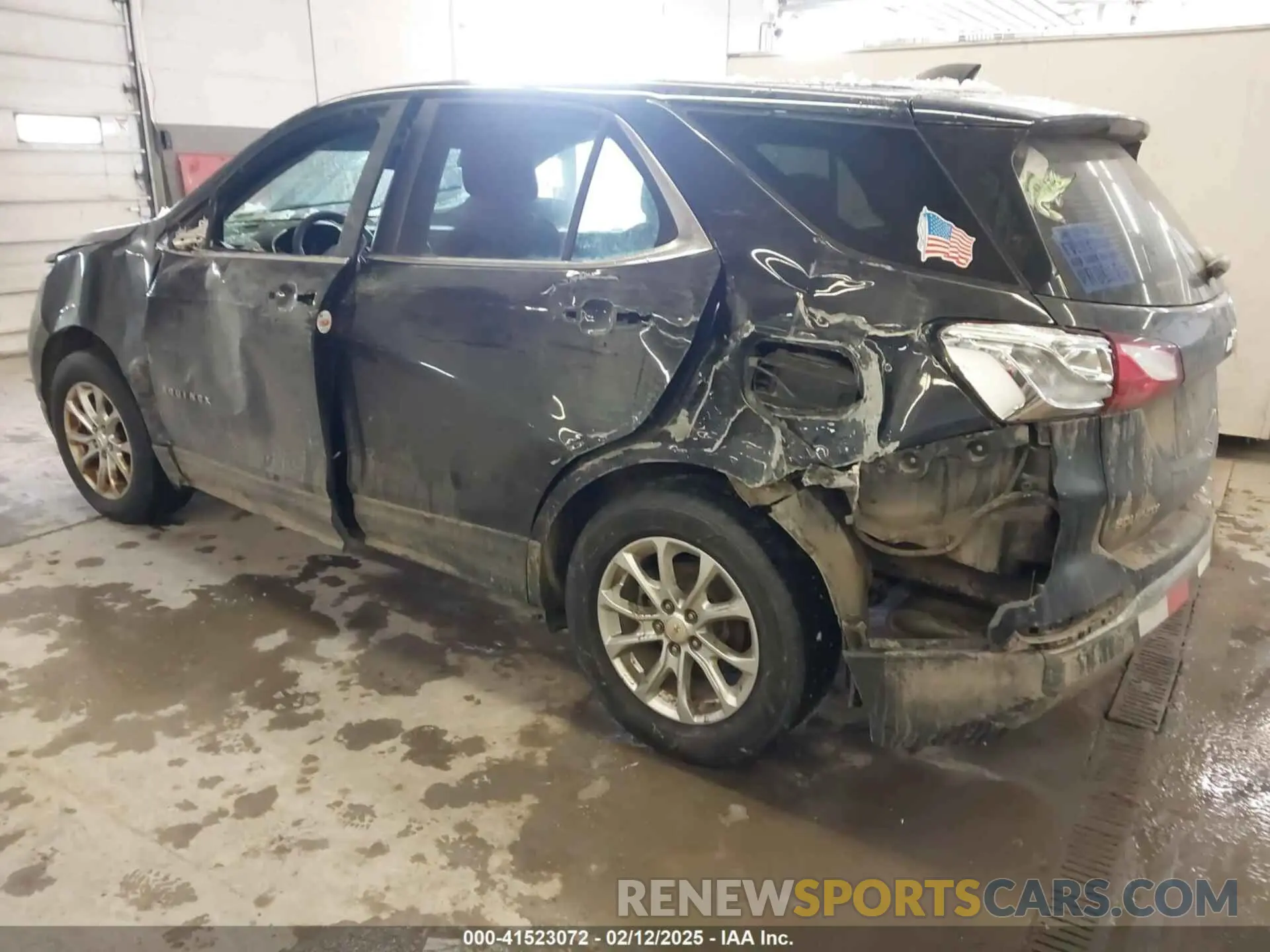 3 fotografías del automóvil dañado 2GNAXUEV8M6103599 CHEVROLET EQUINOX 2021