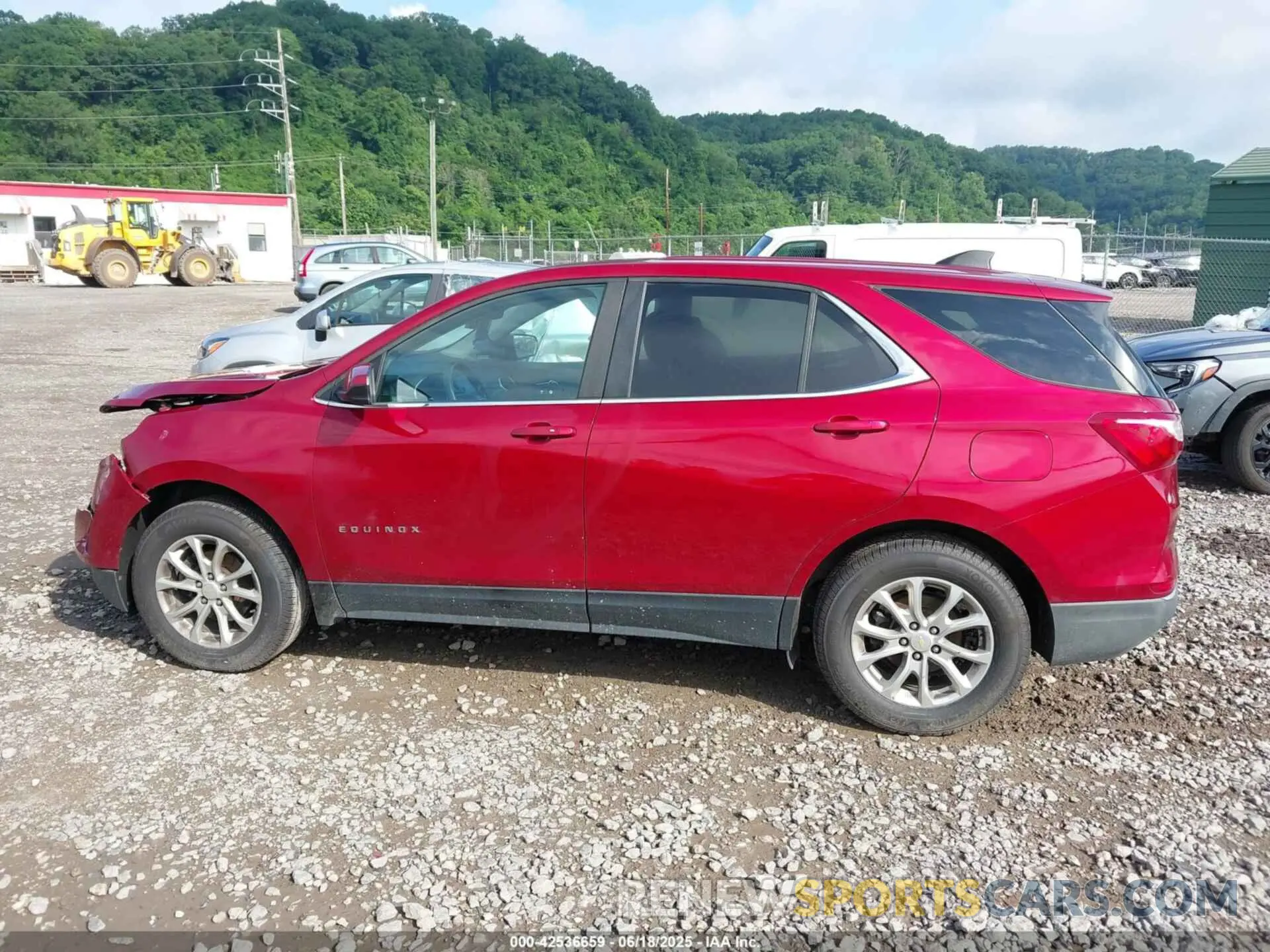 14 fotografías del automóvil dañado 2GNAXUEV8M6134965 CHEVROLET EQUINOX 2021