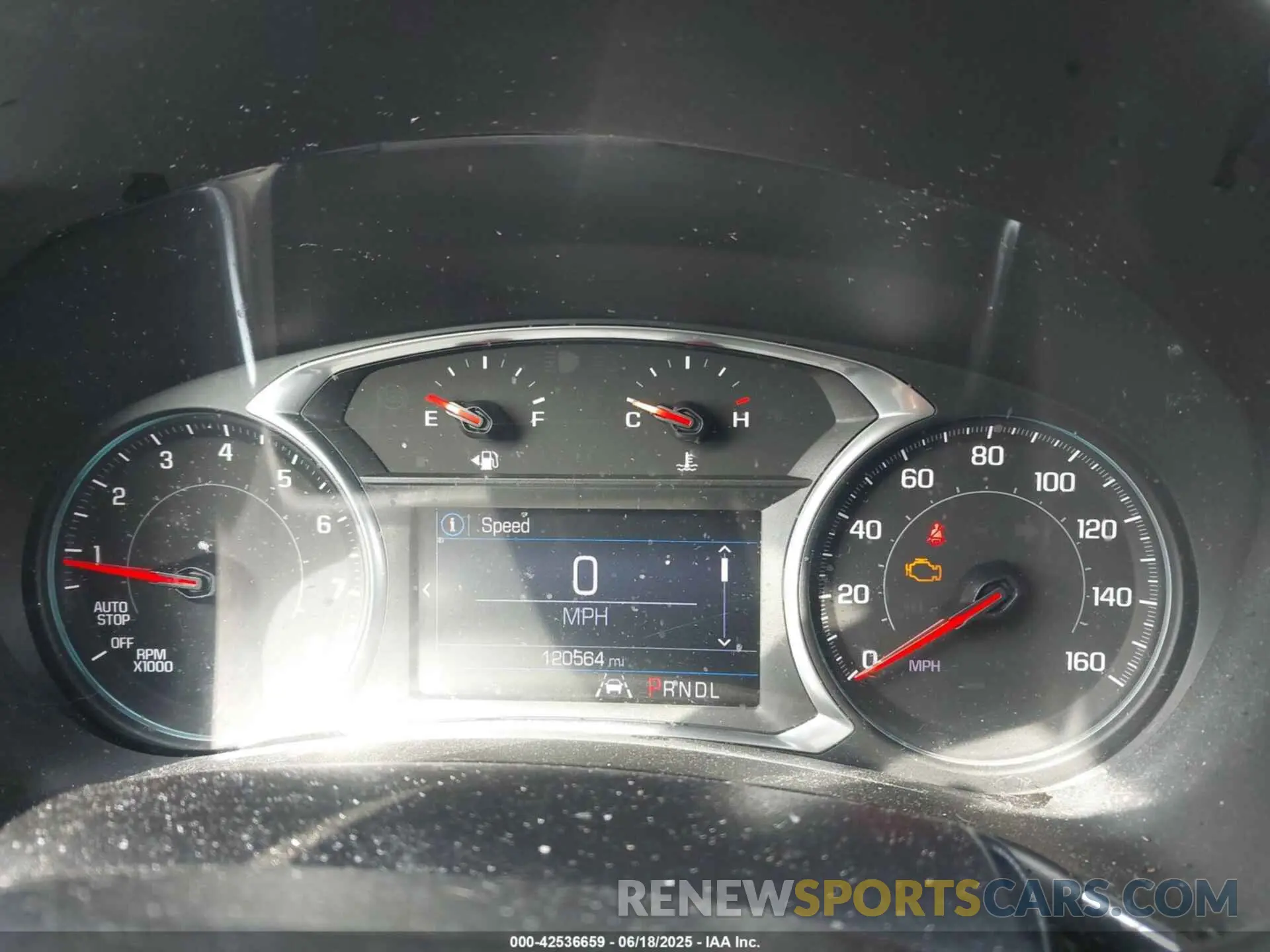 7 fotografías del automóvil dañado 2GNAXUEV8M6134965 CHEVROLET EQUINOX 2021