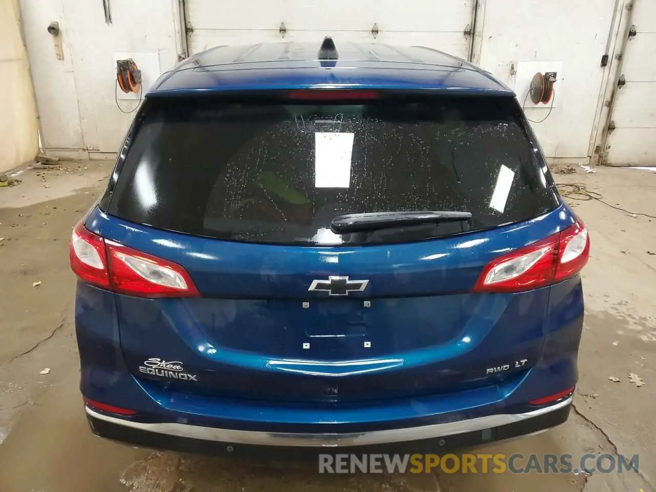 6 fotografías del automóvil dañado 2GNAXUEV8M6136957 CHEVROLET EQUINOX 2021