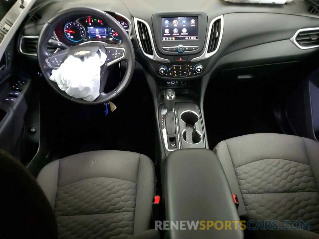 8 fotografías del automóvil dañado 2GNAXUEV8M6136957 CHEVROLET EQUINOX 2021