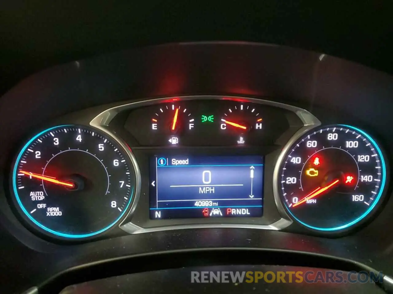 9 fotografías del automóvil dañado 2GNAXUEV8M6136957 CHEVROLET EQUINOX 2021