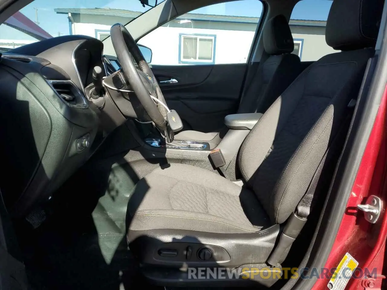 7 fotografías del automóvil dañado 2GNAXUEV8M6154391 CHEVROLET EQUINOX 2021