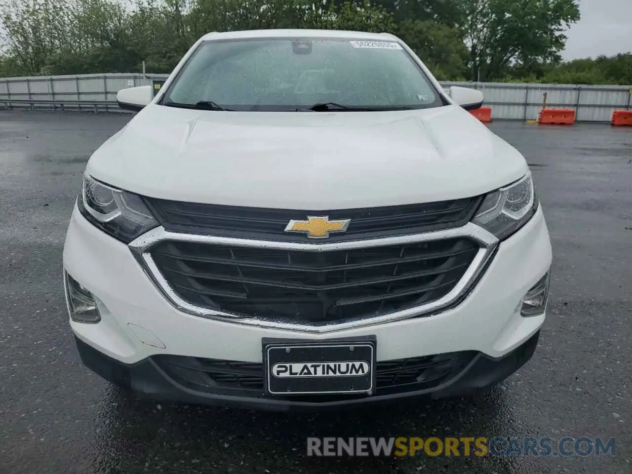 5 fotografías del automóvil dañado 2GNAXUEV9M6102221 CHEVROLET EQUINOX 2021