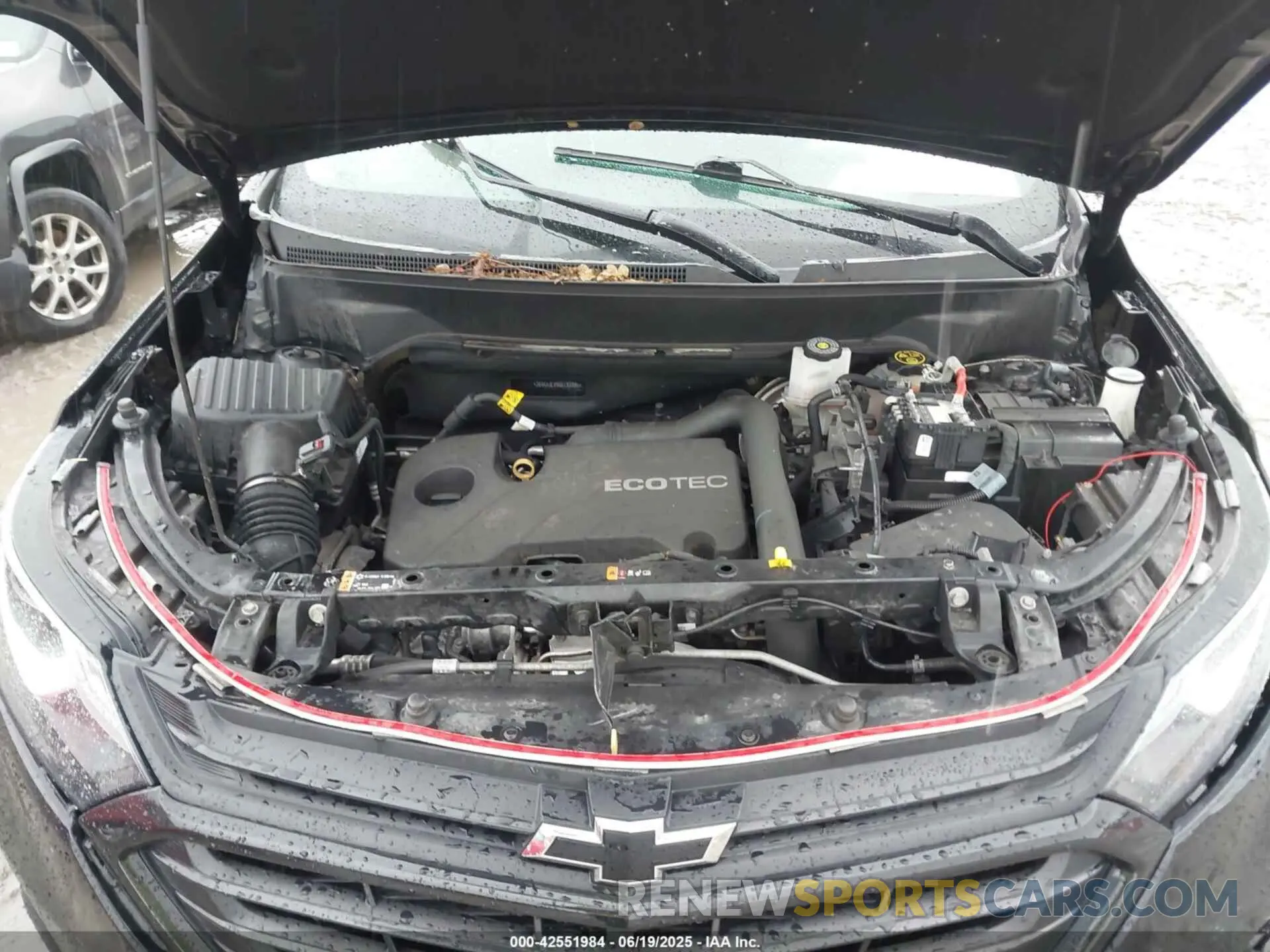 10 fotografías del automóvil dañado 2GNAXUEV9M6133095 CHEVROLET EQUINOX 2021