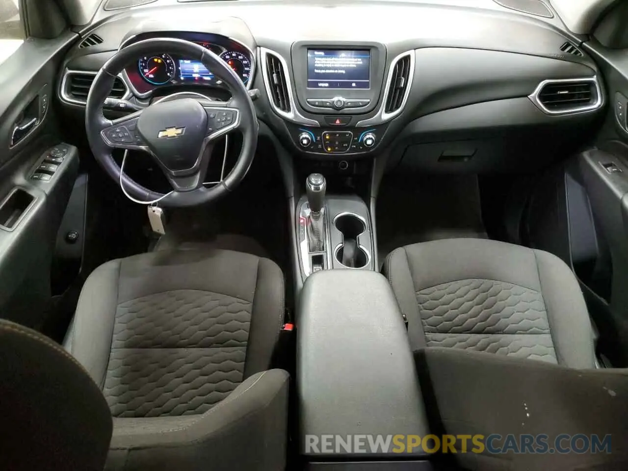 8 fotografías del automóvil dañado 2GNAXUEV9M6134277 CHEVROLET EQUINOX 2021