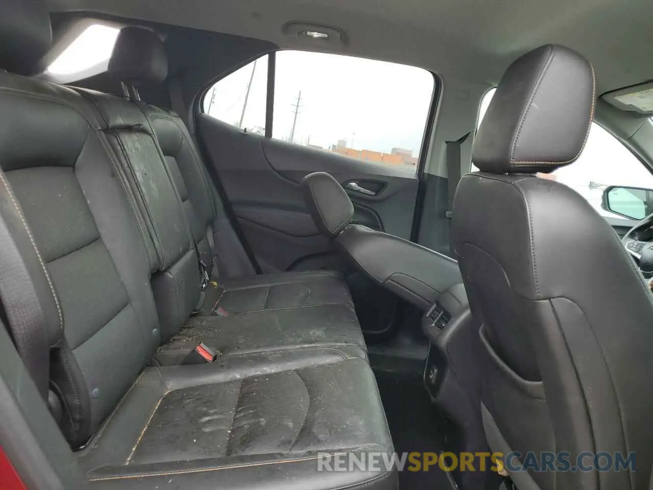 11 fotografías del automóvil dañado 2GNAXUEV9M6154450 CHEVROLET EQUINOX 2021