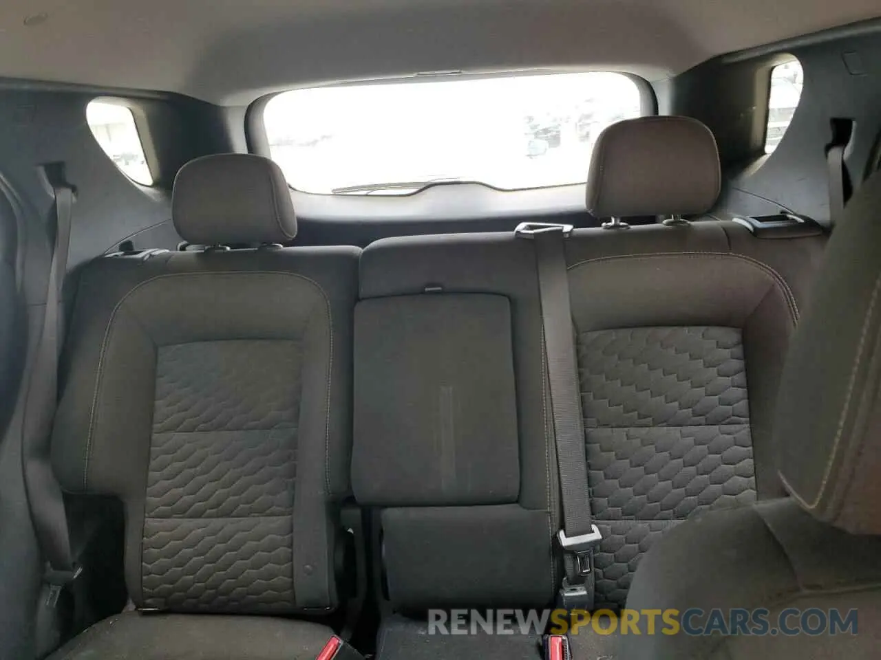 10 fotografías del automóvil dañado 2GNAXUEVXM6160970 CHEVROLET EQUINOX 2021