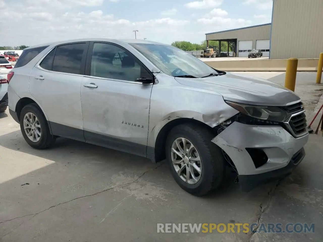 4 fotografías del automóvil dañado 2GNAXUEVXM6160970 CHEVROLET EQUINOX 2021