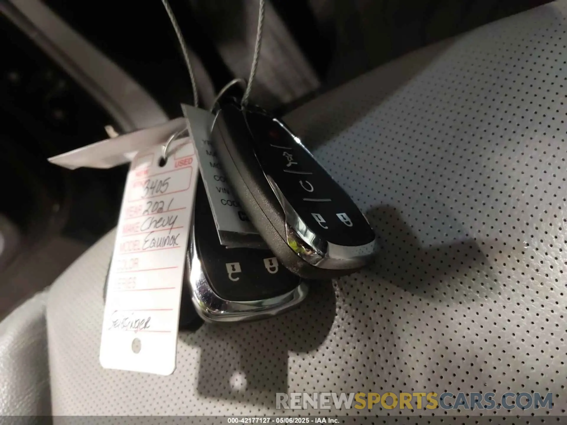 11 fotografías del automóvil dañado 2GNAXXEV4M6144961 CHEVROLET EQUINOX 2021