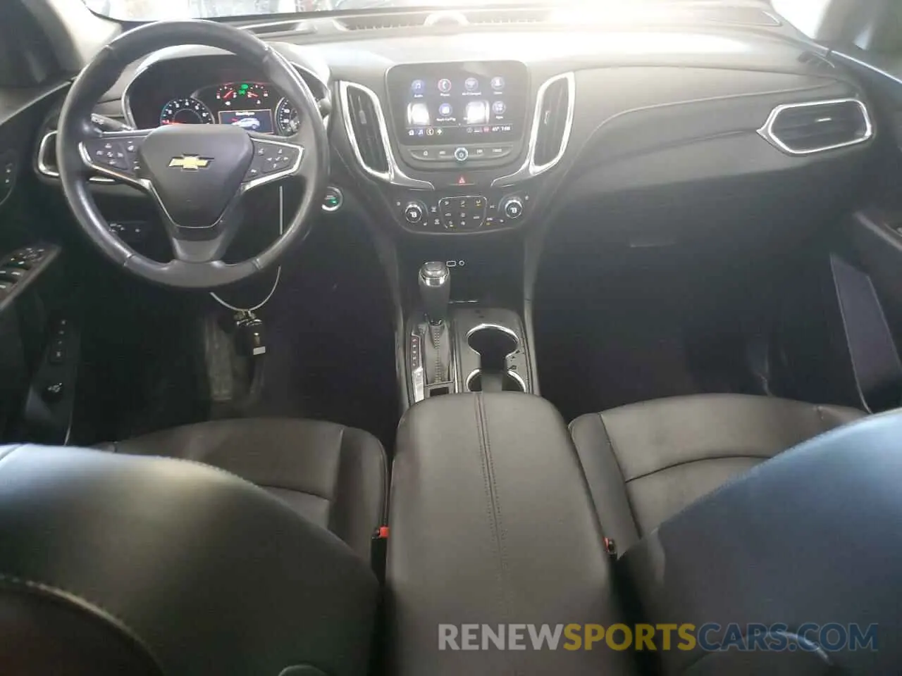 8 fotografías del automóvil dañado 2GNAXXEV8M6132439 CHEVROLET EQUINOX 2021