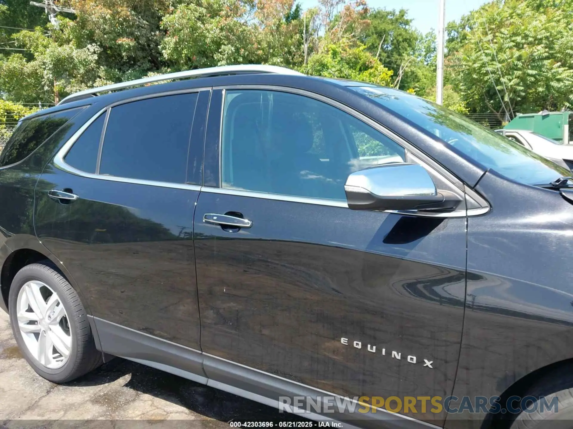 14 fotografías del automóvil dañado 2GNAXXEV8M6143697 CHEVROLET EQUINOX 2021