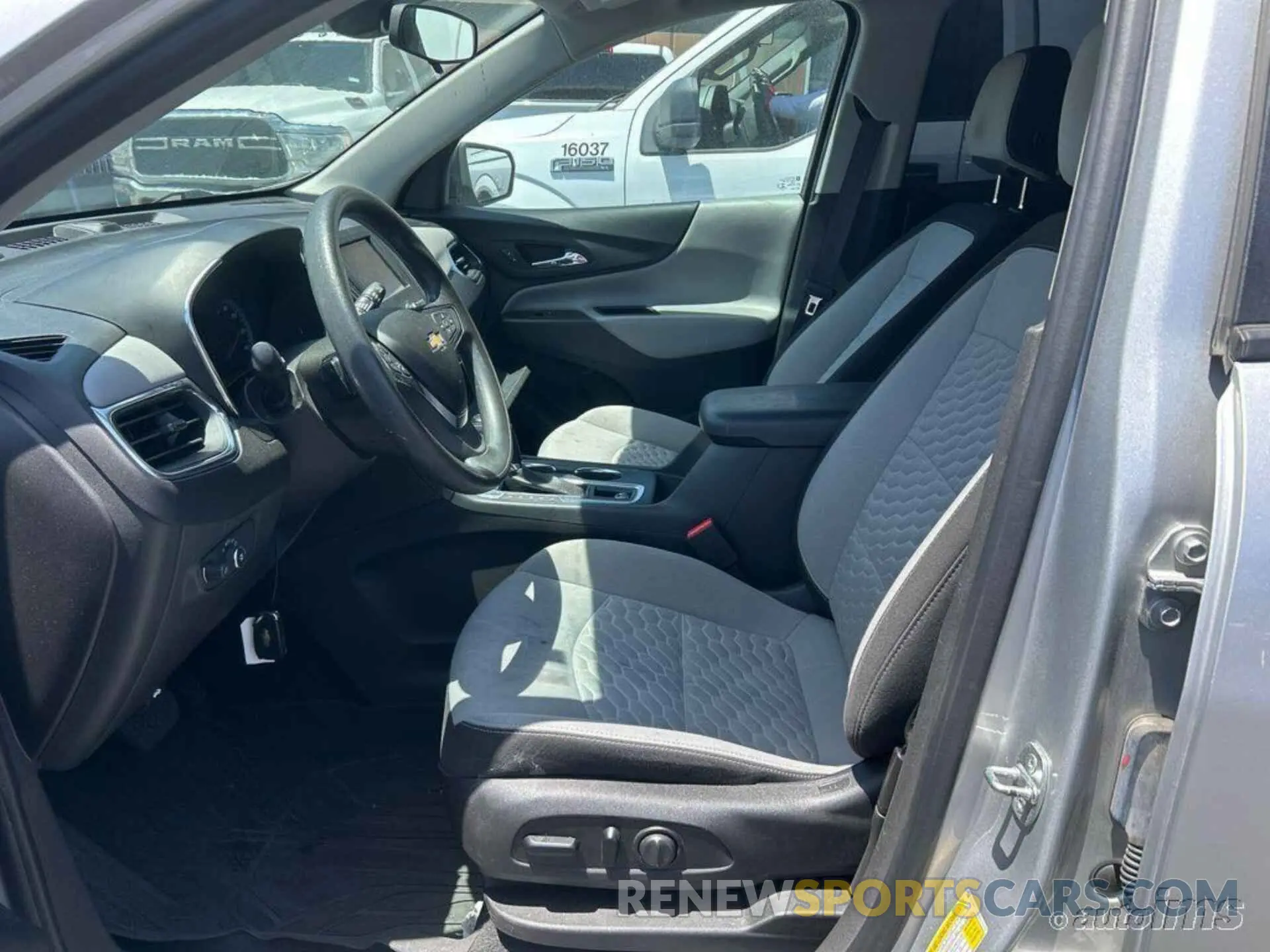 10 fotografías del automóvil dañado 3GNAXFEV9MS175215 CHEVROLET EQUINOX 2021