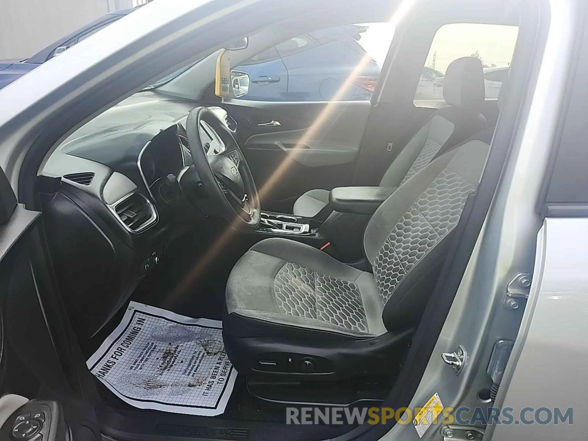 9 fotografías del automóvil dañado 3GNAXFEVXMS173490 CHEVROLET EQUINOX 2021