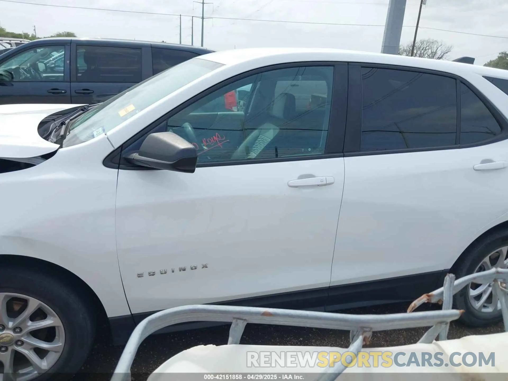 15 fotografías del automóvil dañado 3GNAXHEV2MS143993 CHEVROLET EQUINOX 2021