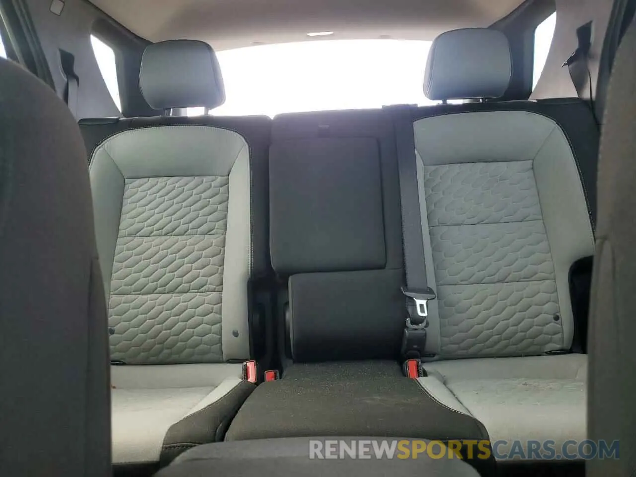 10 fotografías del automóvil dañado 3GNAXHEV8MS102770 CHEVROLET EQUINOX 2021