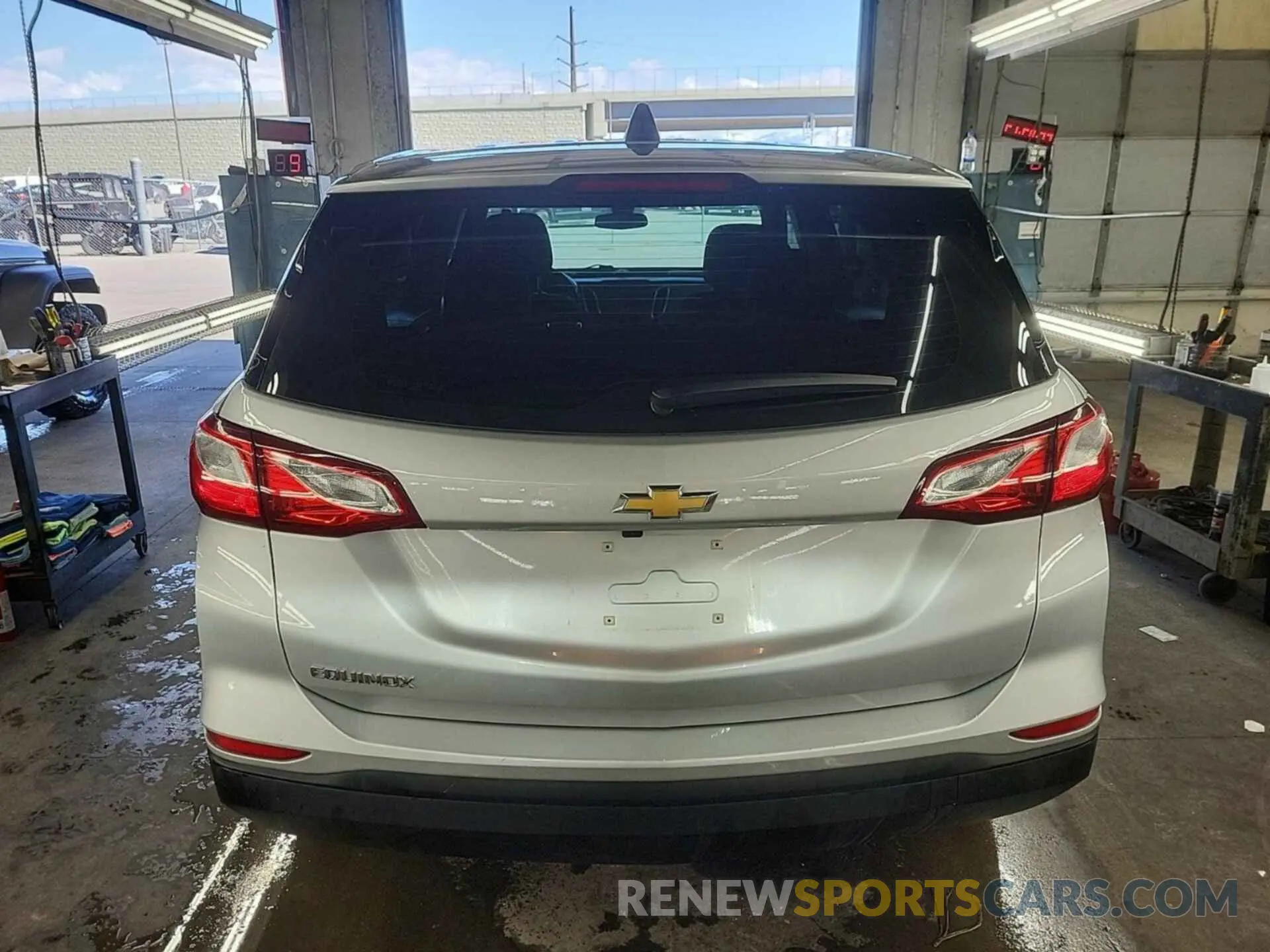 24 fotografías del automóvil dañado 3GNAXHEV8MS126065 CHEVROLET EQUINOX 2021